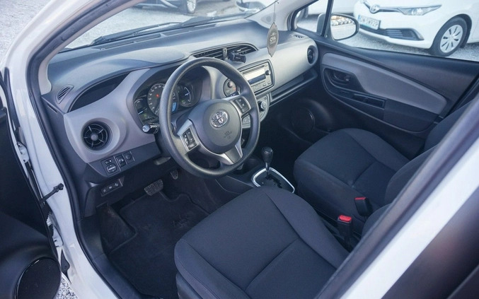 Toyota Yaris cena 45700 przebieg: 171574, rok produkcji 2018 z Grodków małe 562